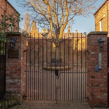 The Old Coach House Apartment York Luaran gambar
